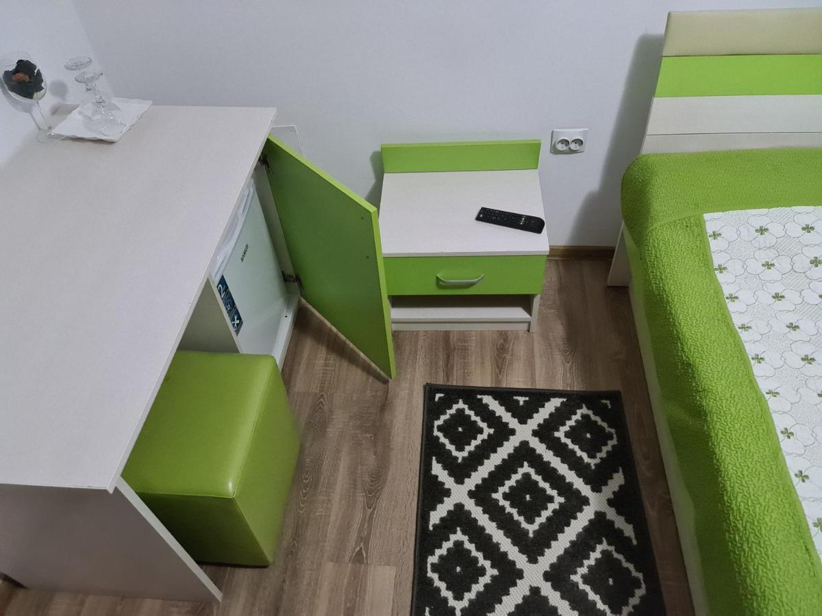 Candy Pensiune&Restaurant Dumbrava Roșie Kültér fotó
