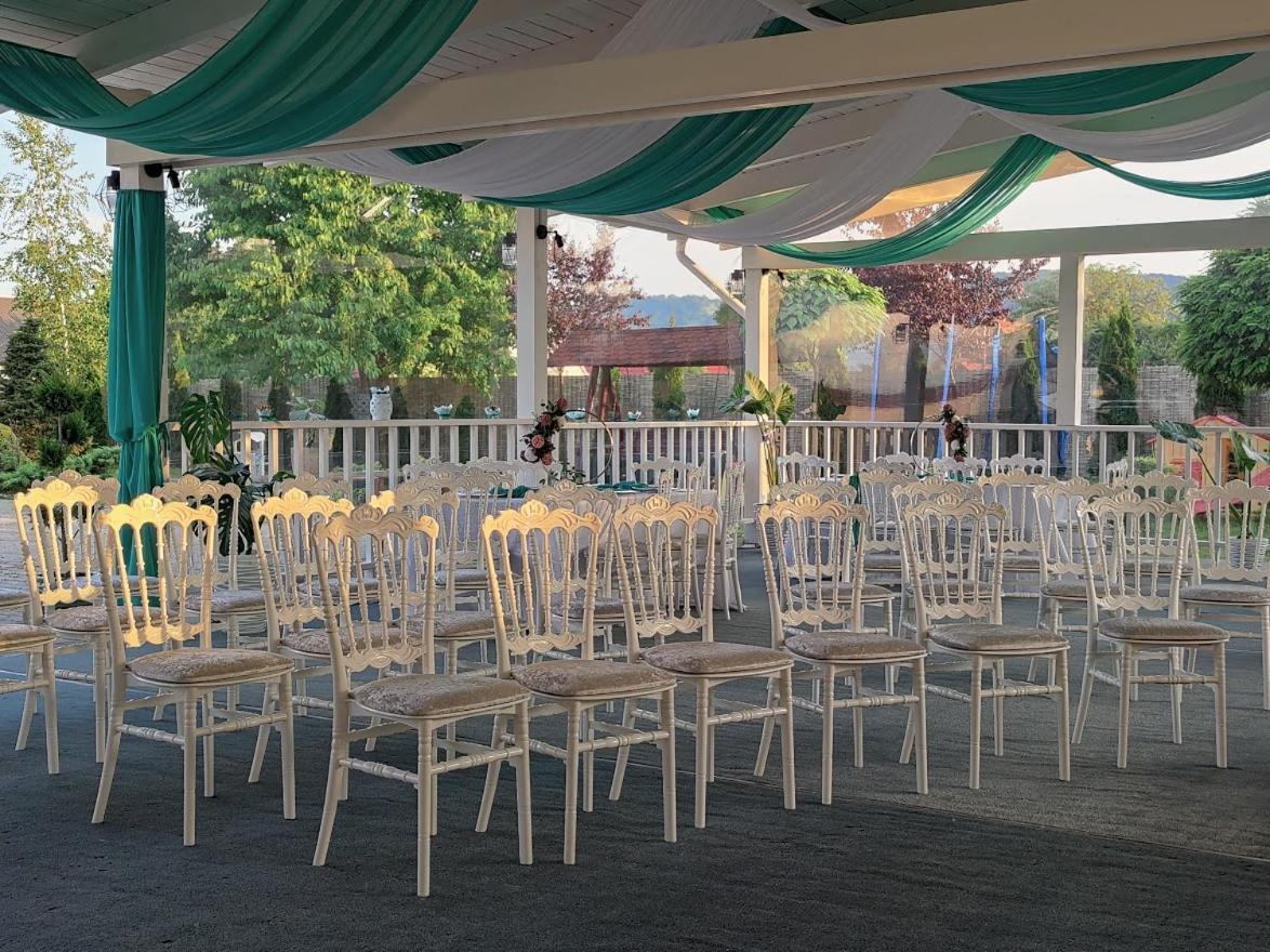 Candy Pensiune&Restaurant Dumbrava Roșie Kültér fotó