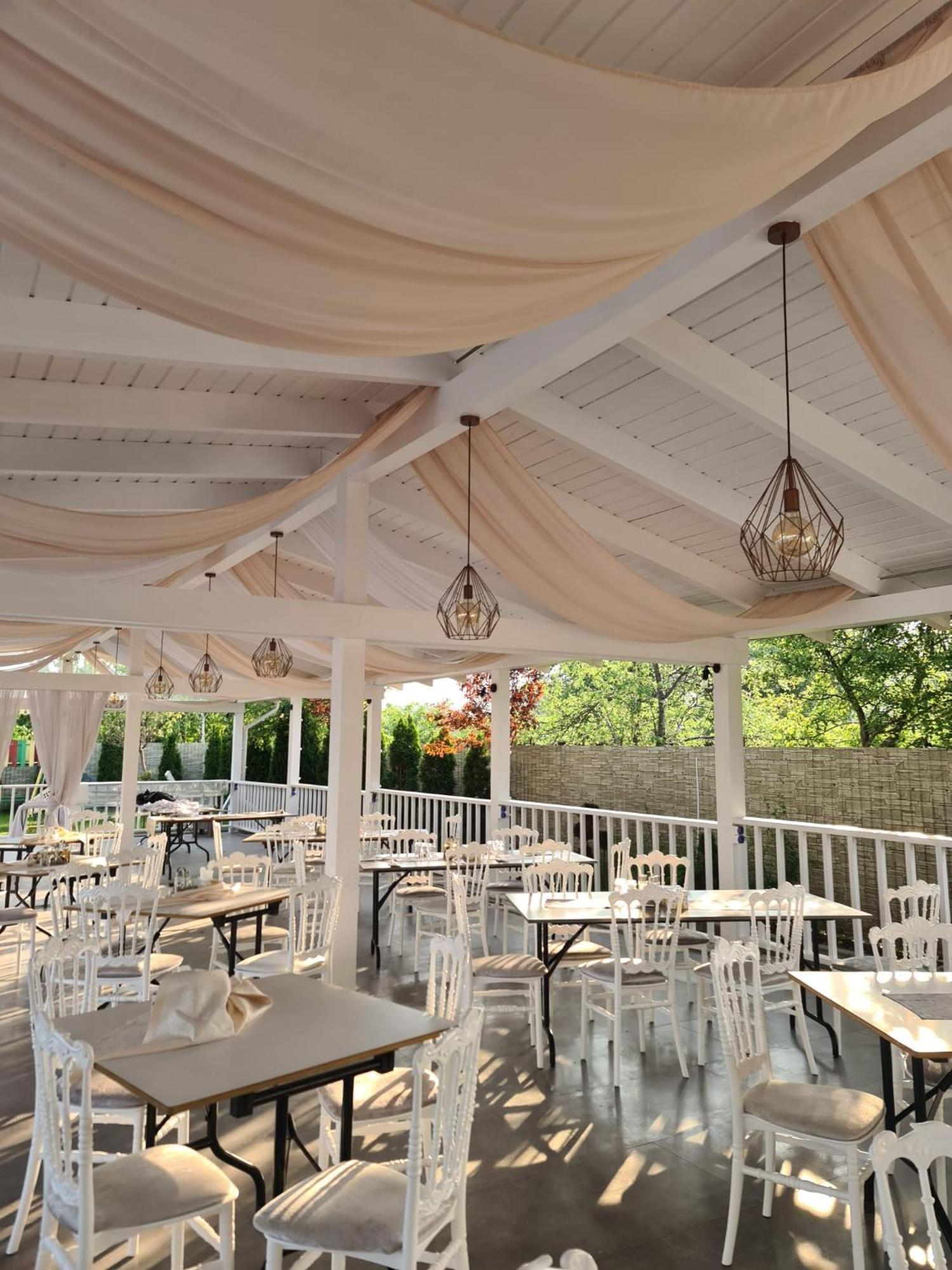 Candy Pensiune&Restaurant Dumbrava Roșie Kültér fotó